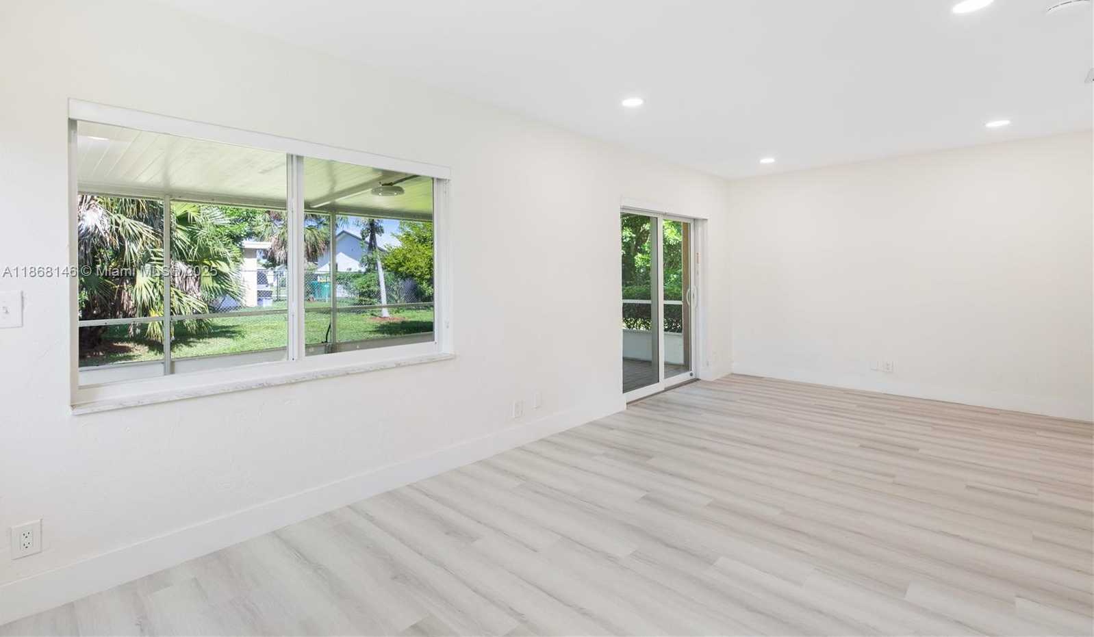 Small Image of 7003 NORTH WEST 99TH AVE, Tamarac Number 13