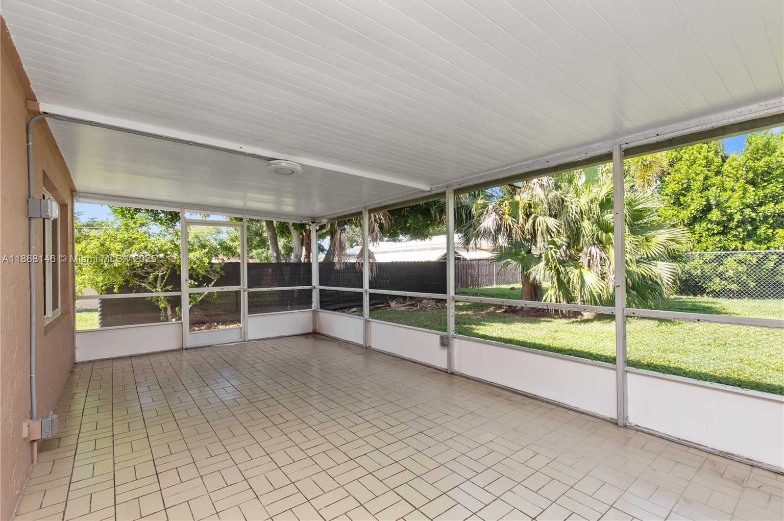 Small Image of 7003 NORTH WEST 99TH AVE, Tamarac Number 14