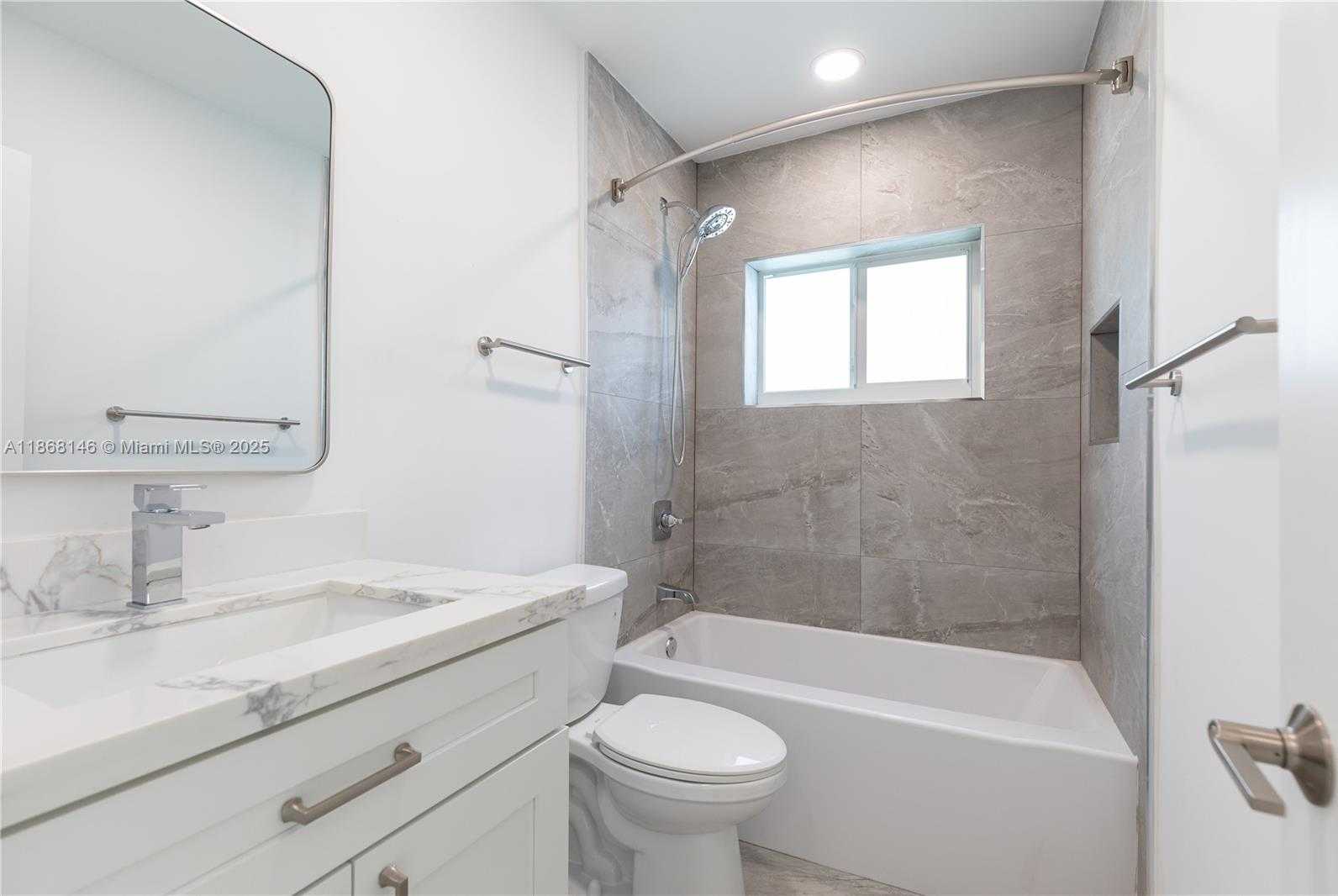 Small Image of 7003 NORTH WEST 99TH AVE, Tamarac Number 19