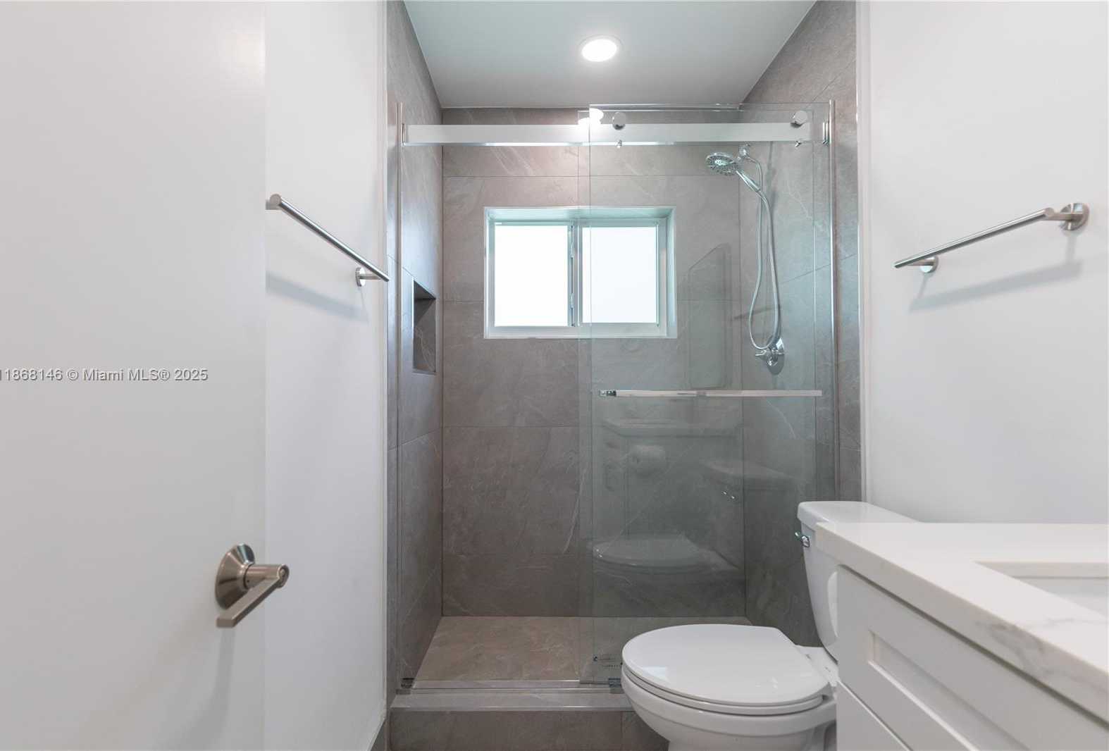 Small Image of 7003 NORTH WEST 99TH AVE, Tamarac Number 25