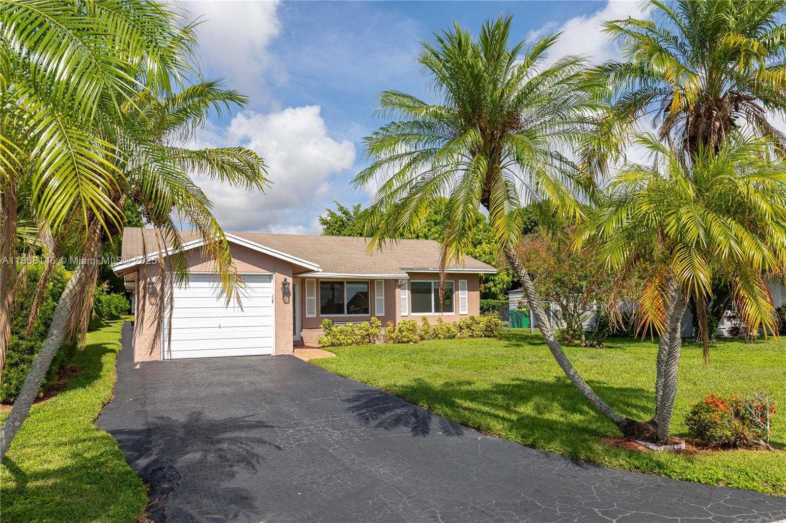 Small Image of 7003 NORTH WEST 99TH AVE, Tamarac Number 31