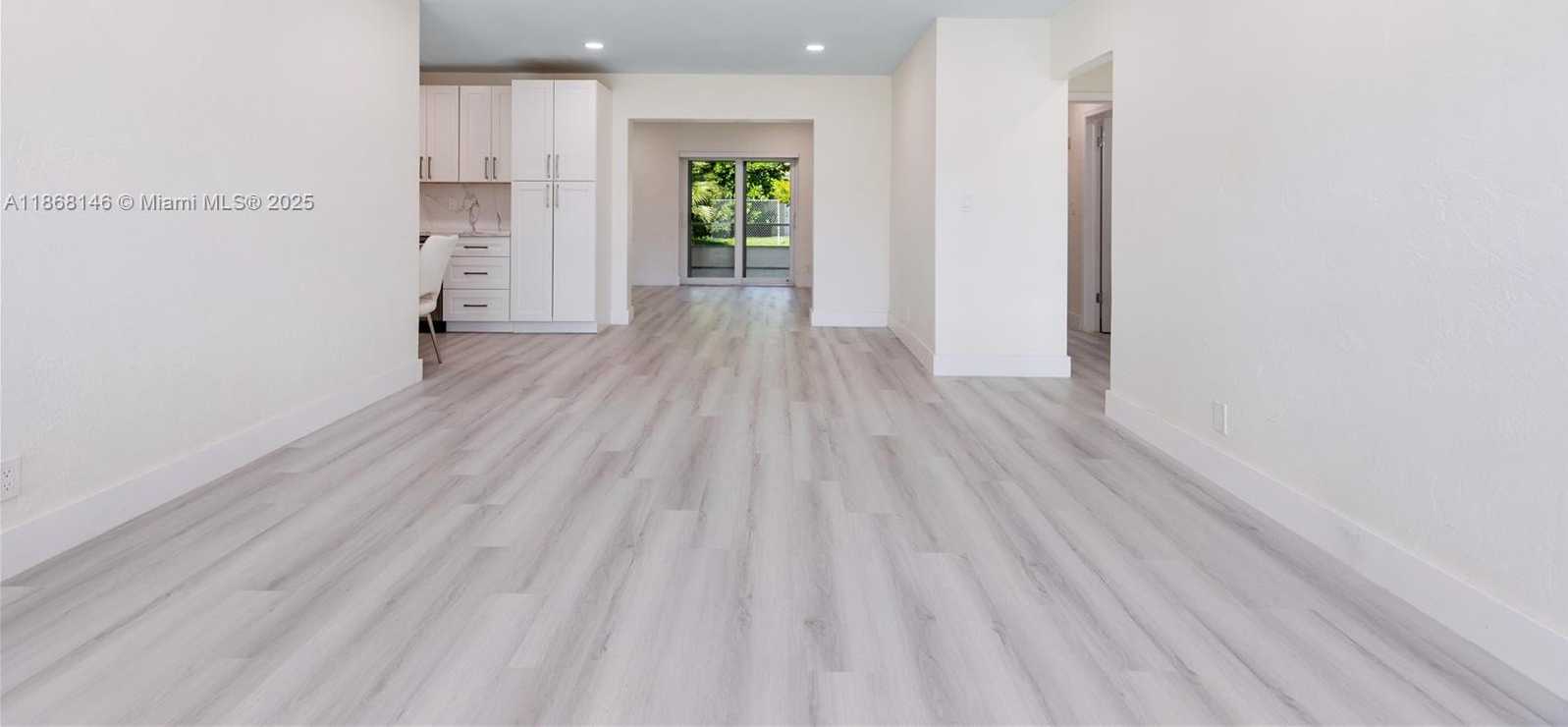 Small Image of 7003 NORTH WEST 99TH AVE, Tamarac Number 4