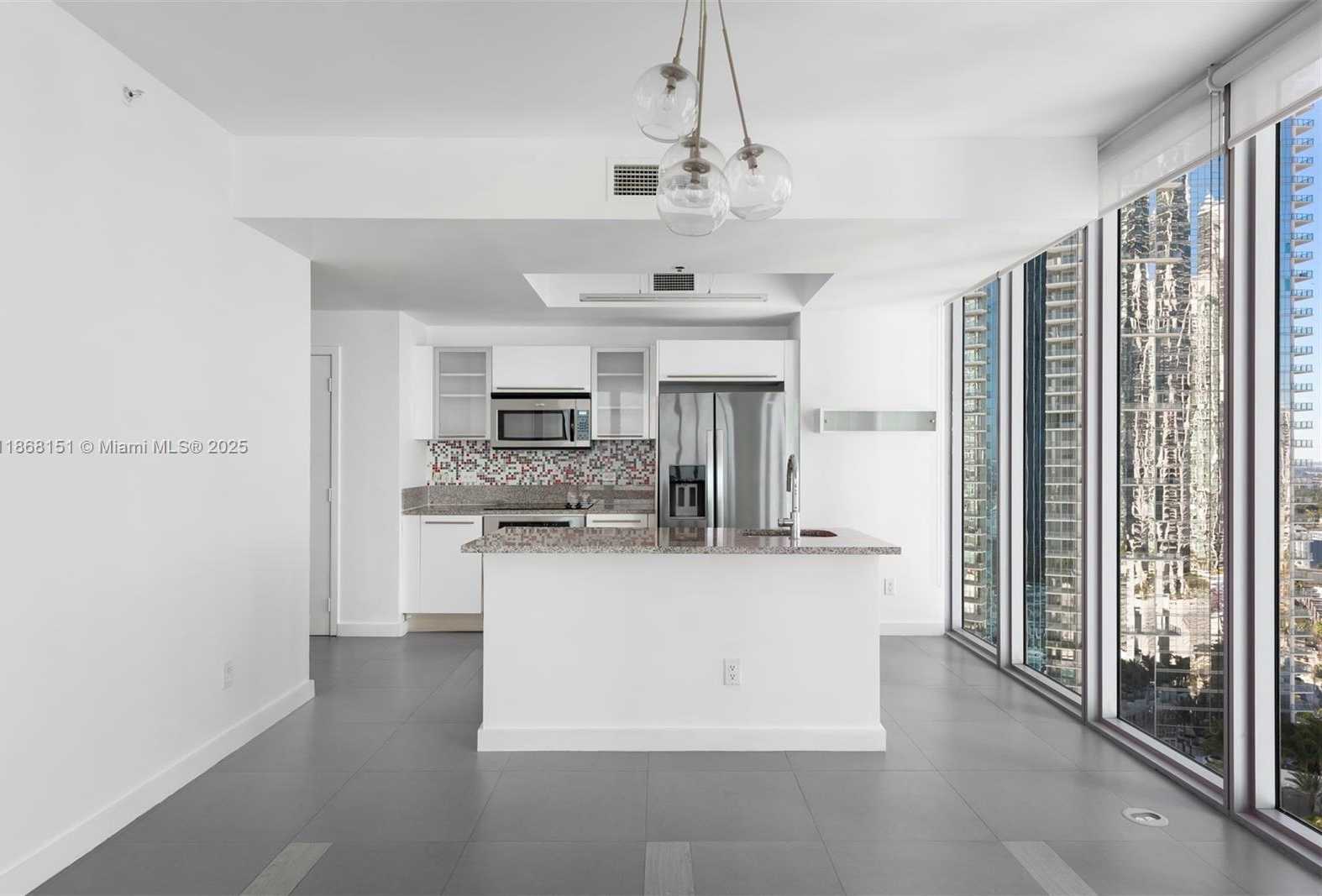 Small Image of 888 BISCAYNE BLVD #2712, Miami Number 10