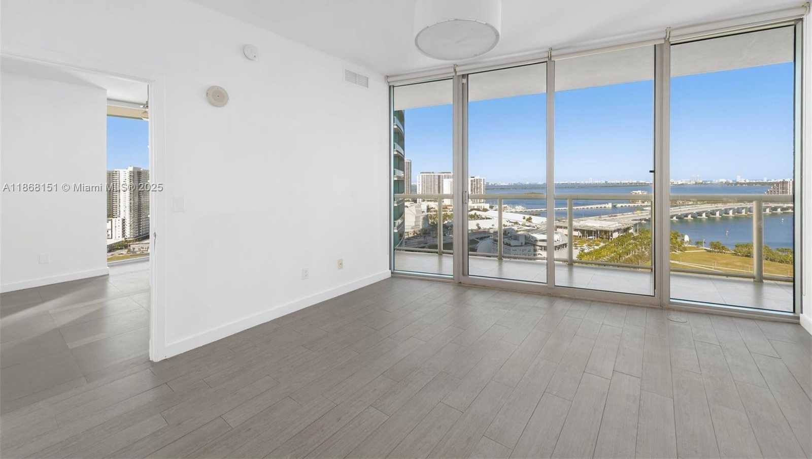 Small Image of 888 BISCAYNE BLVD #2712, Miami Number 12