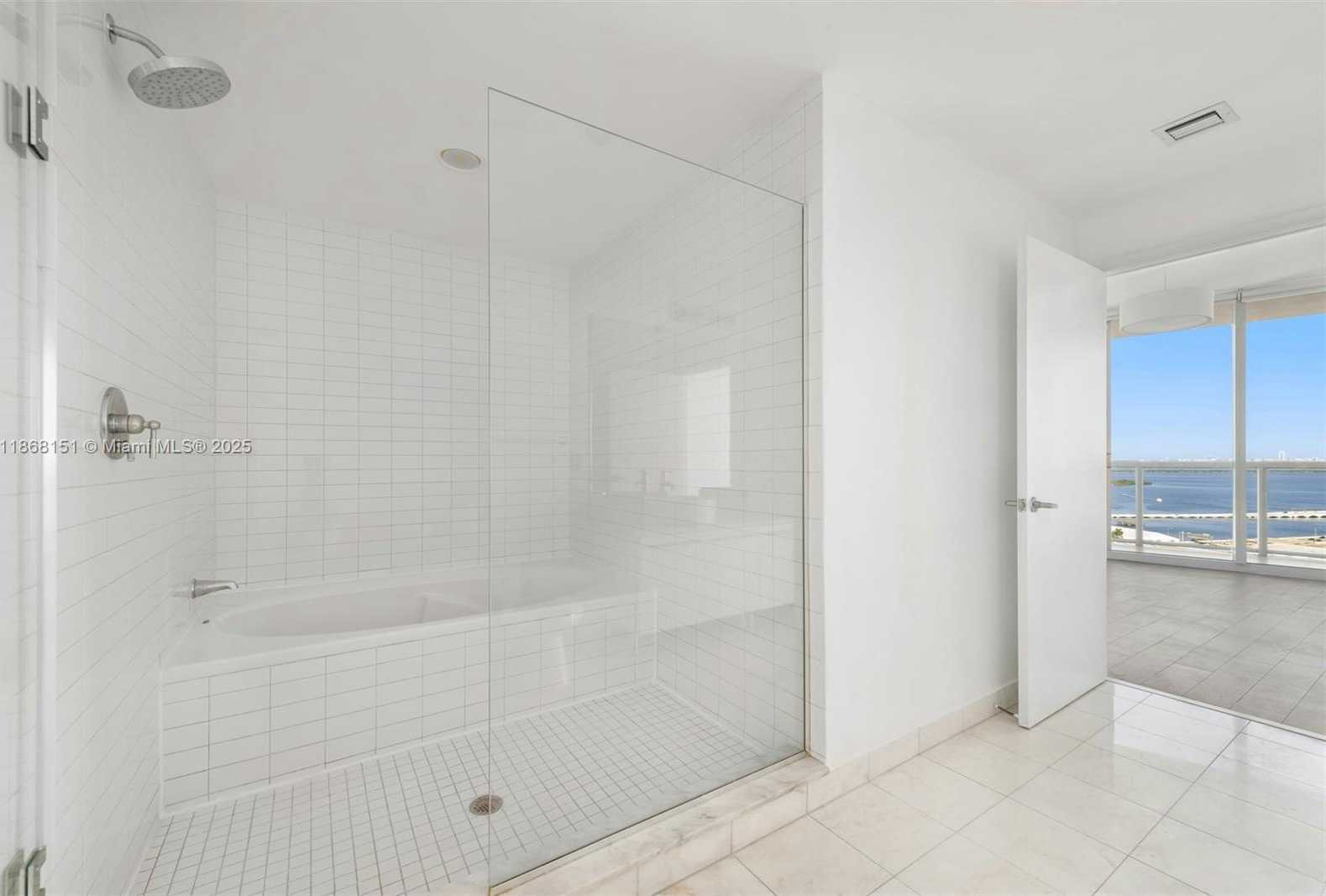 Small Image of 888 BISCAYNE BLVD #2712, Miami Number 14