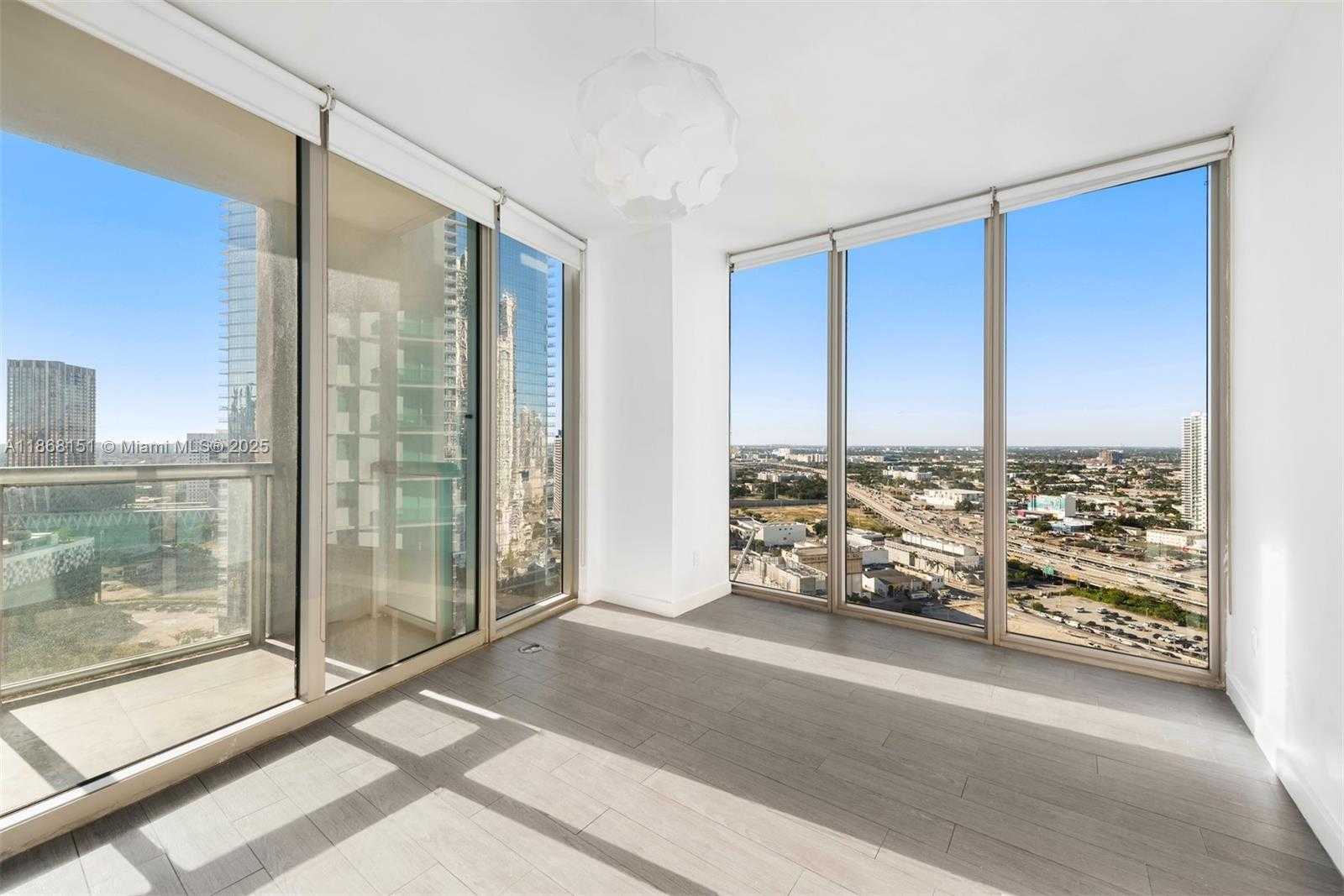 Small Image of 888 BISCAYNE BLVD #2712, Miami Number 16