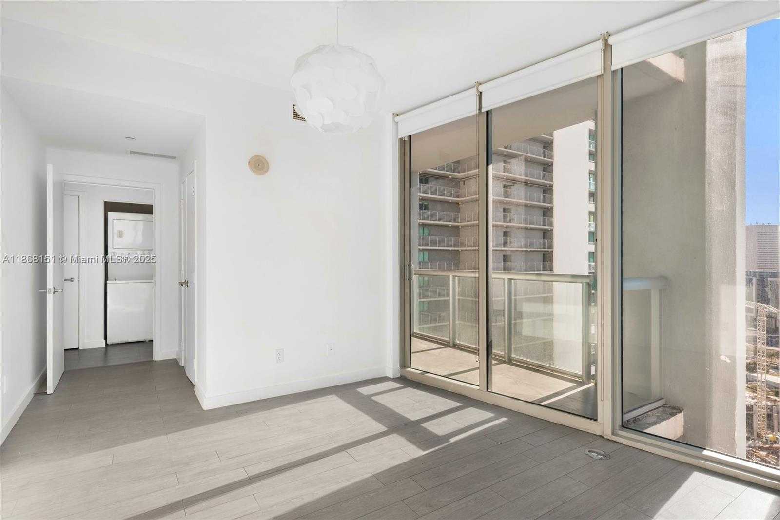 Small Image of 888 BISCAYNE BLVD #2712, Miami Number 17