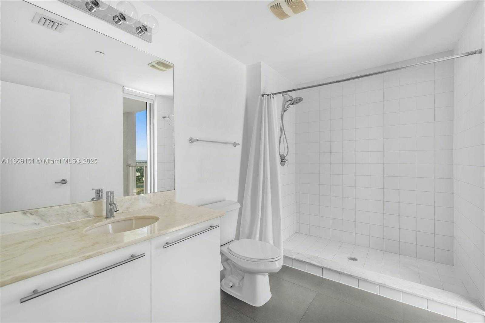 Small Image of 888 BISCAYNE BLVD #2712, Miami Number 18