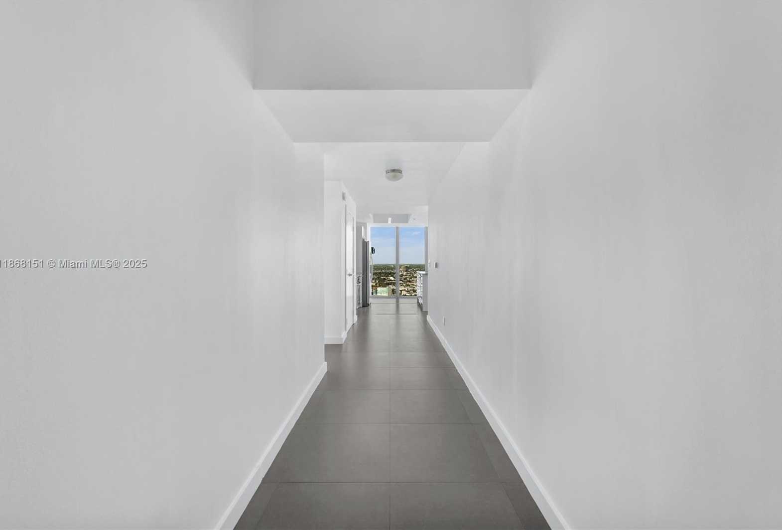 Small Image of 888 BISCAYNE BLVD #2712, Miami Number 19