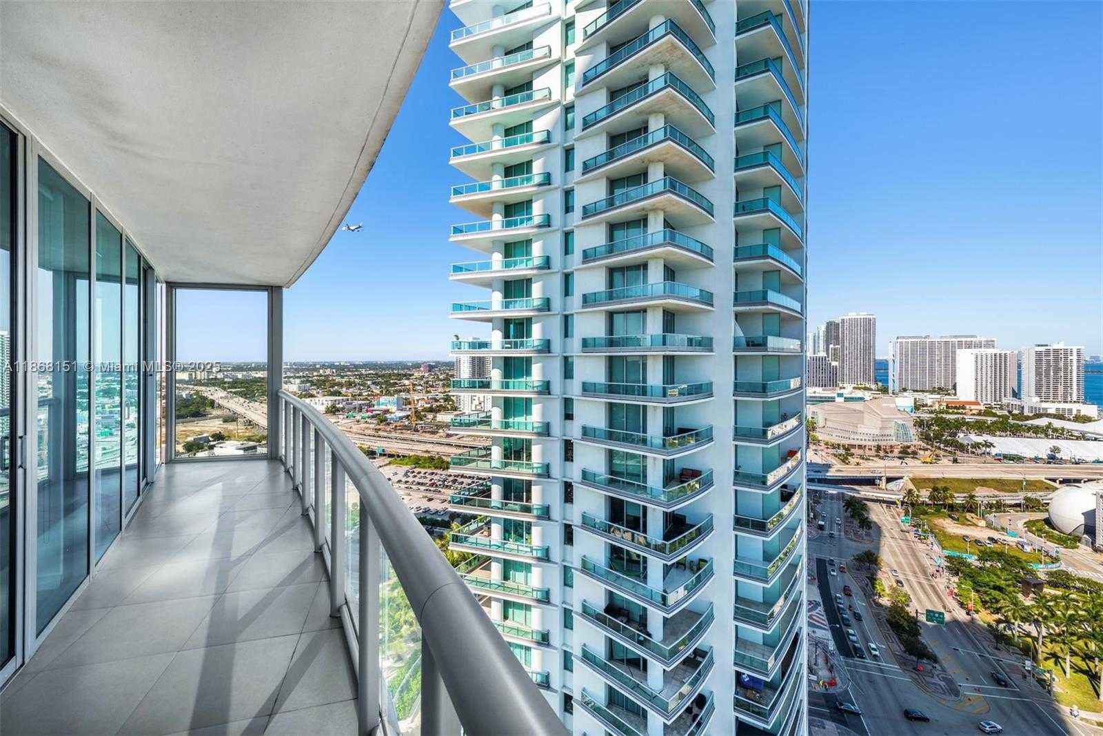 Small Image of 888 BISCAYNE BLVD #2712, Miami Number 24