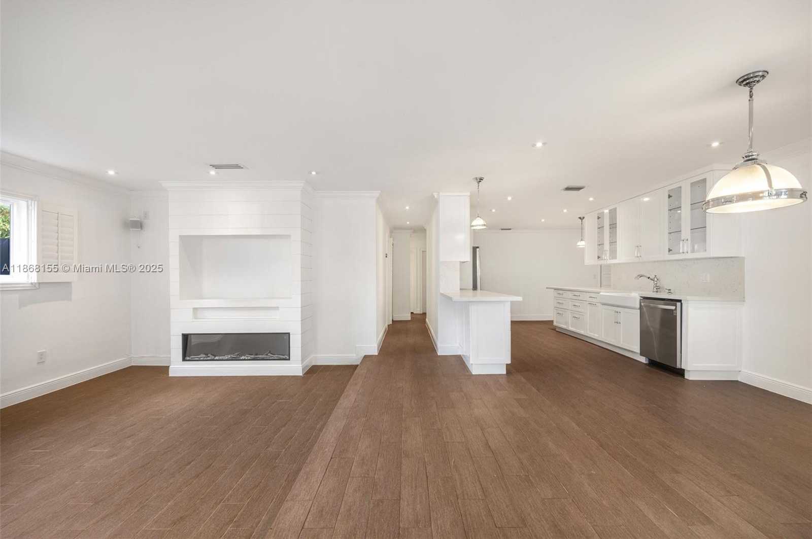 Small Image of 1261 SAN MIGUEL AVE, Coral Gables Number 5