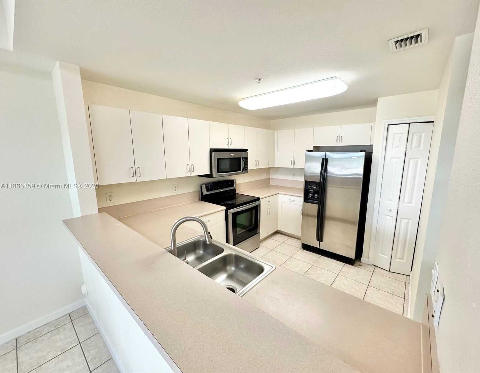 Small Image of 11202 NORTH WEST 83RD ST #105, Doral Number 6