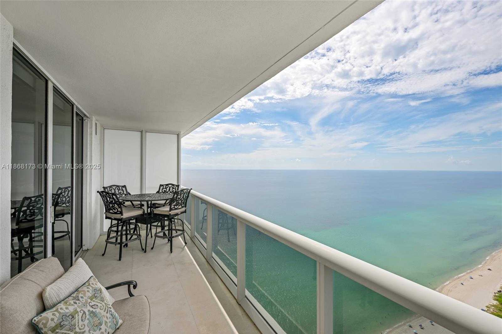 Small Image of 1830 SOUTH OCEAN DR #4603, Hallandale Beach Number 3