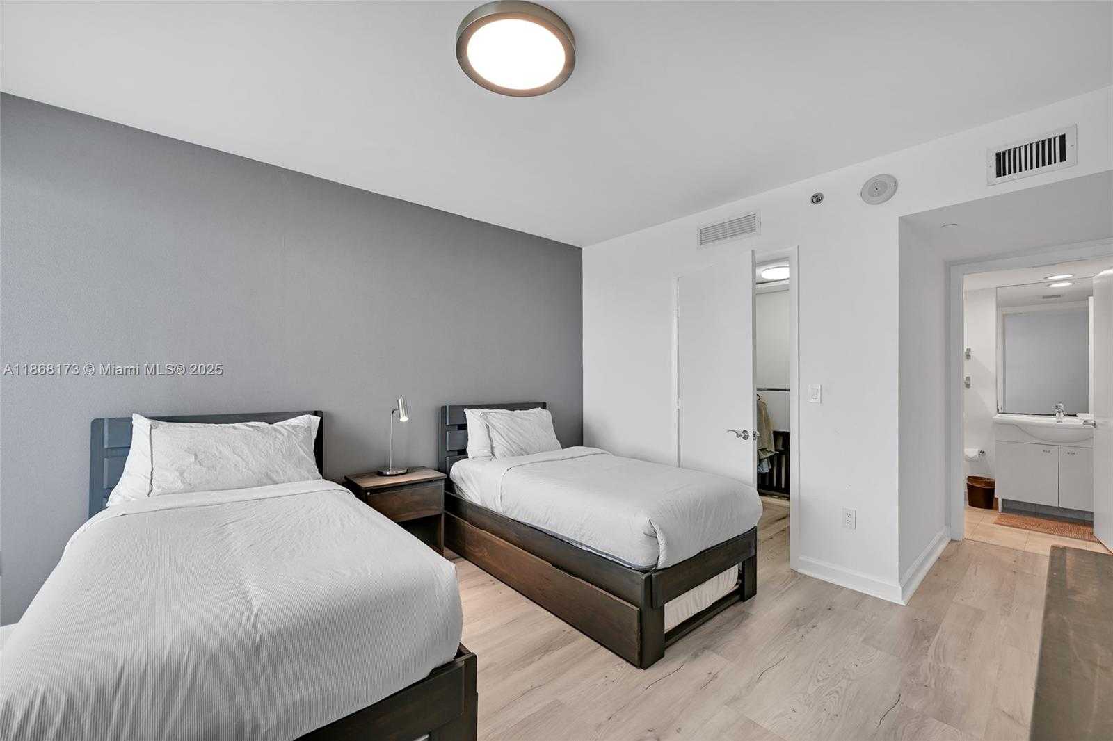 Small Image of 1830 SOUTH OCEAN DR #4603, Hallandale Beach Number 33