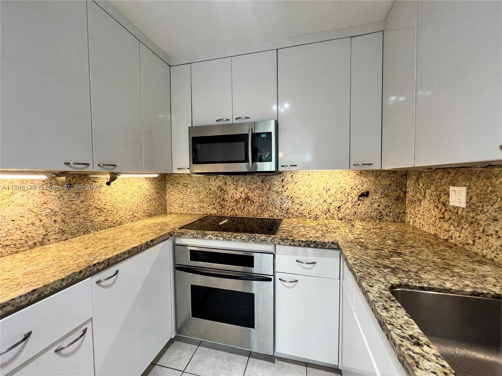Small Image of 155 SUNRISE DR #3A, Key Biscayne Number 11