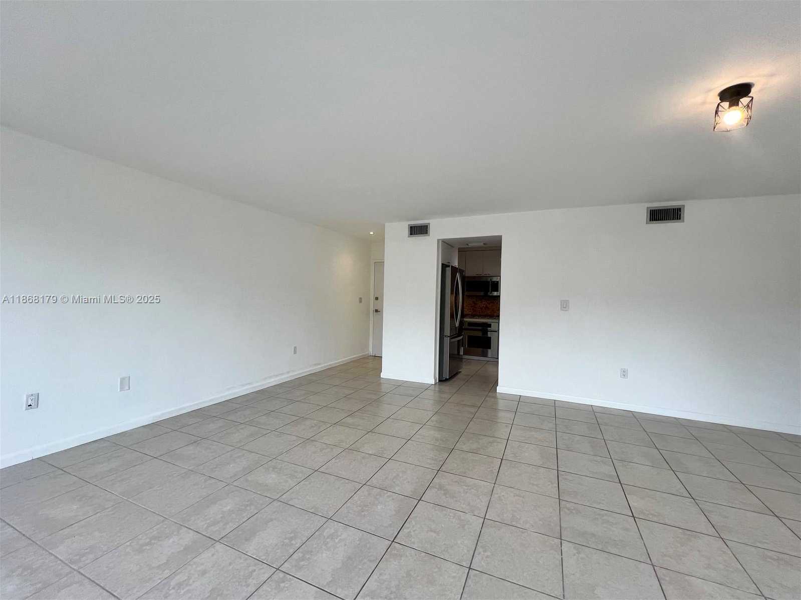 Small Image of 155 SUNRISE DR #3A, Key Biscayne Number 13