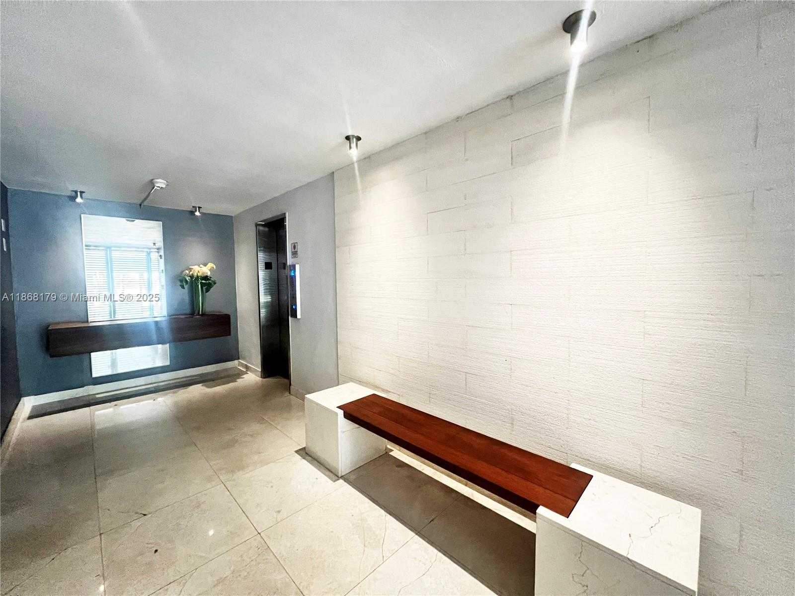 Small Image of 155 SUNRISE DR #3A, Key Biscayne Number 4