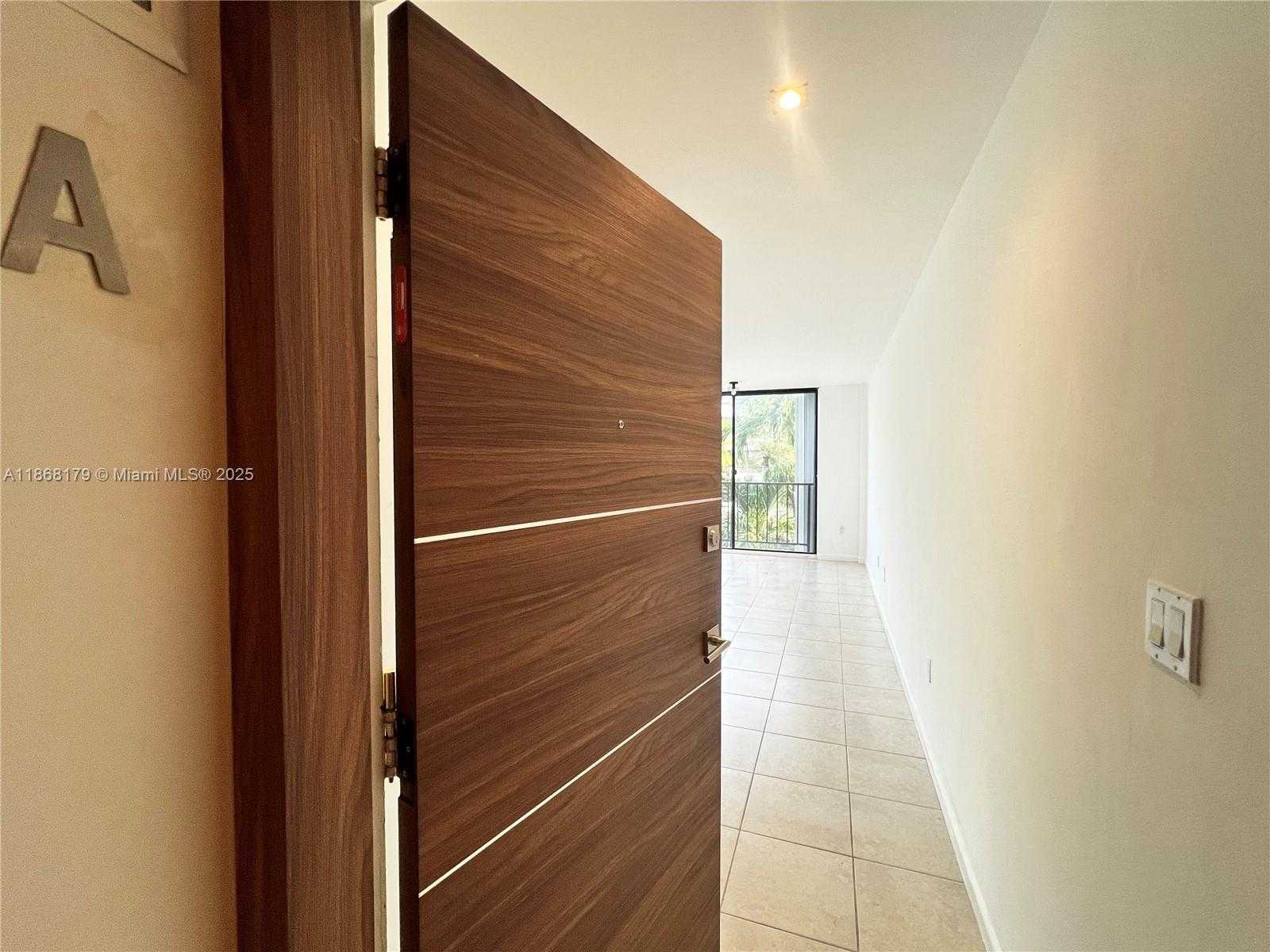 Small Image of 155 SUNRISE DR #3A, Key Biscayne Number 7