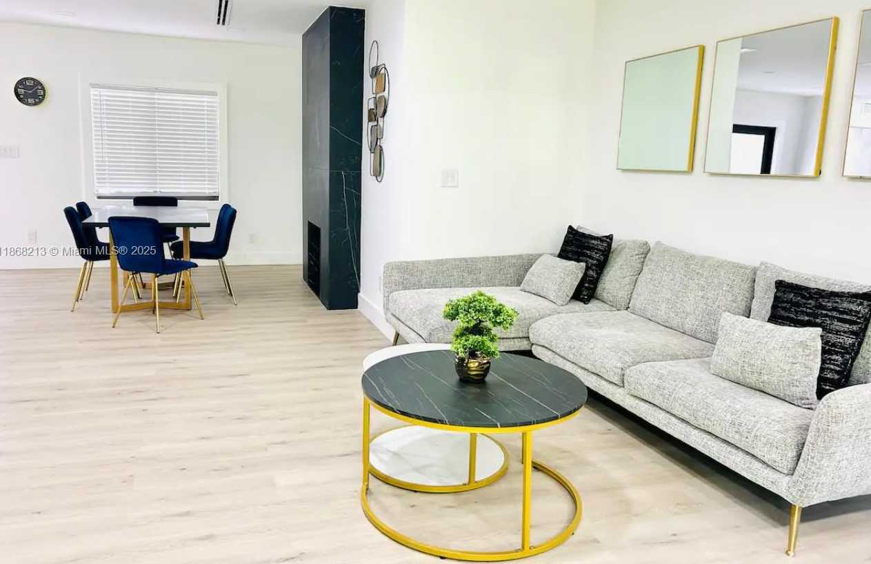 Small Image of 2723 SOUTH WEST 13TH ST #2723, Miami Number 4