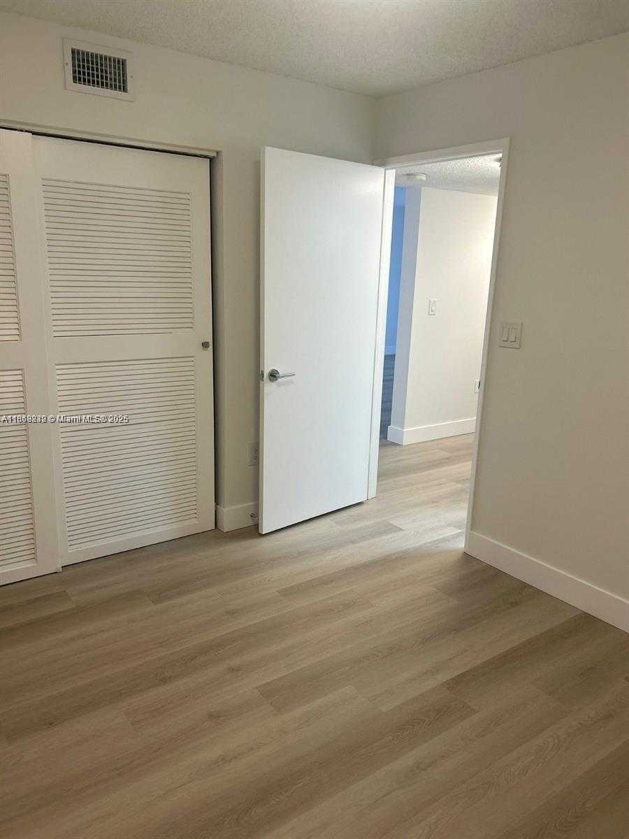 Small Image of 14911 SOUTH WEST 80 ST #115, Miami Number 17