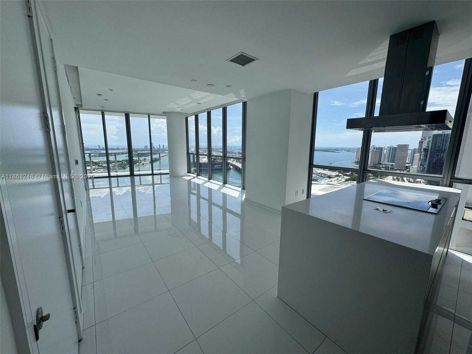 Small Image of 1100 BISCAYNE BLVD #4401, Miami Number 4