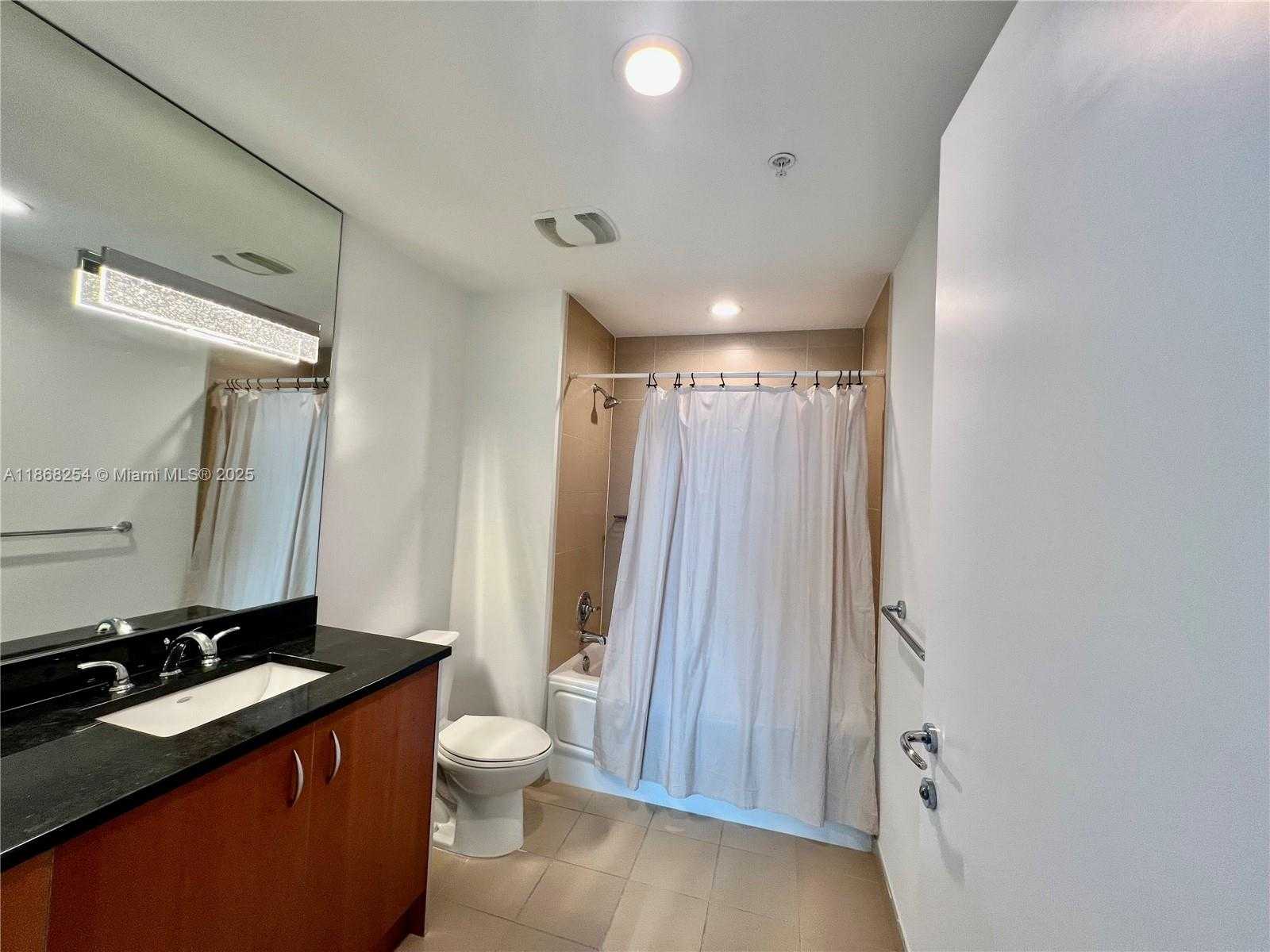 Small Image of 300 SOUTH BISCAYNE BLVD #3710, Miami Number 14