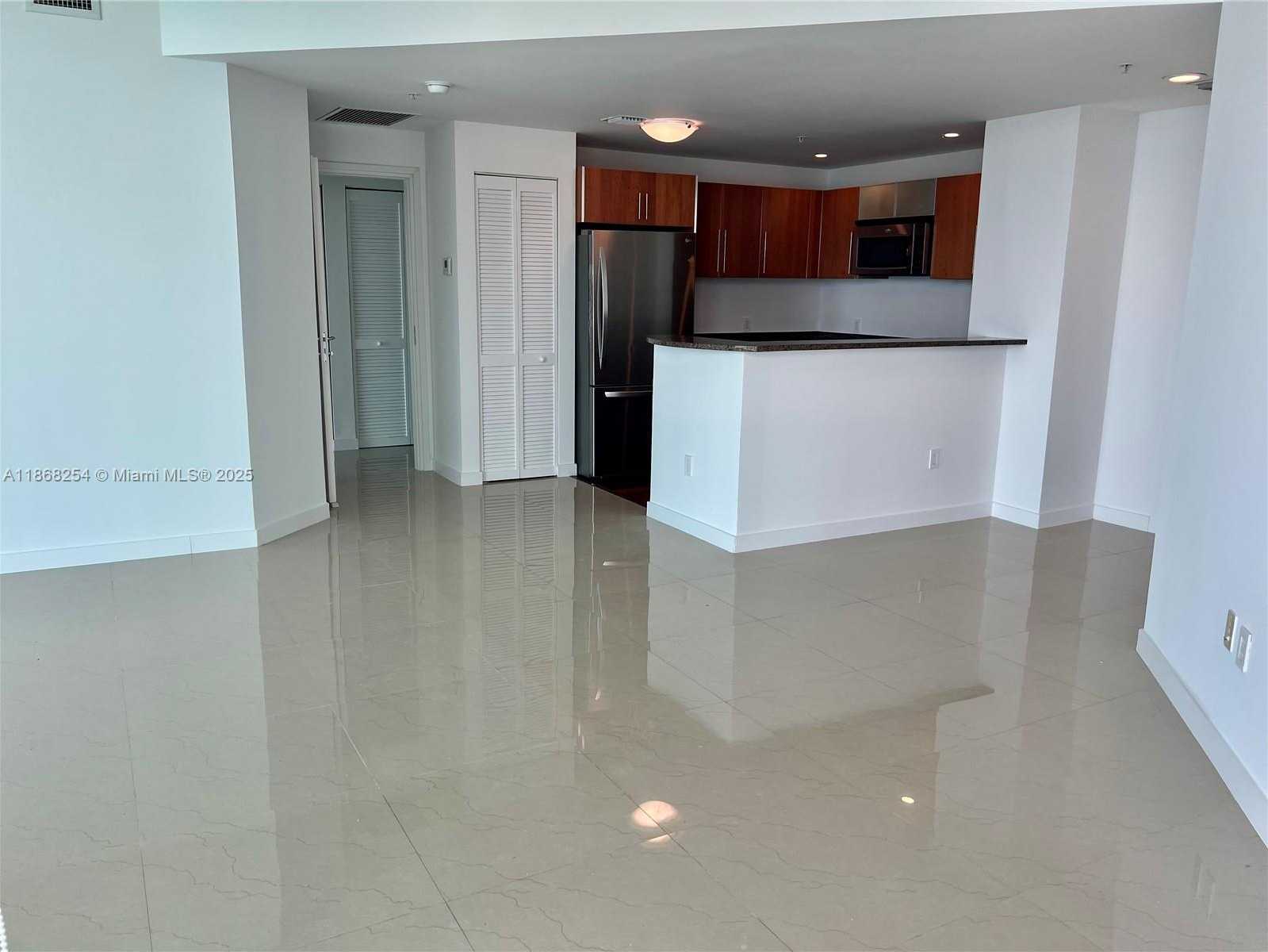 Small Image of 300 SOUTH BISCAYNE BLVD #3710, Miami Number 2