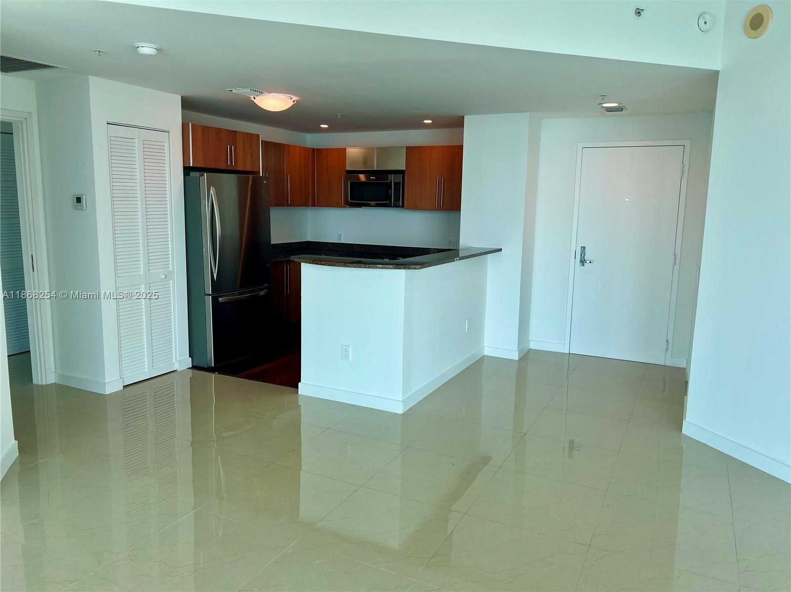Small Image of 300 SOUTH BISCAYNE BLVD #3710, Miami Number 5