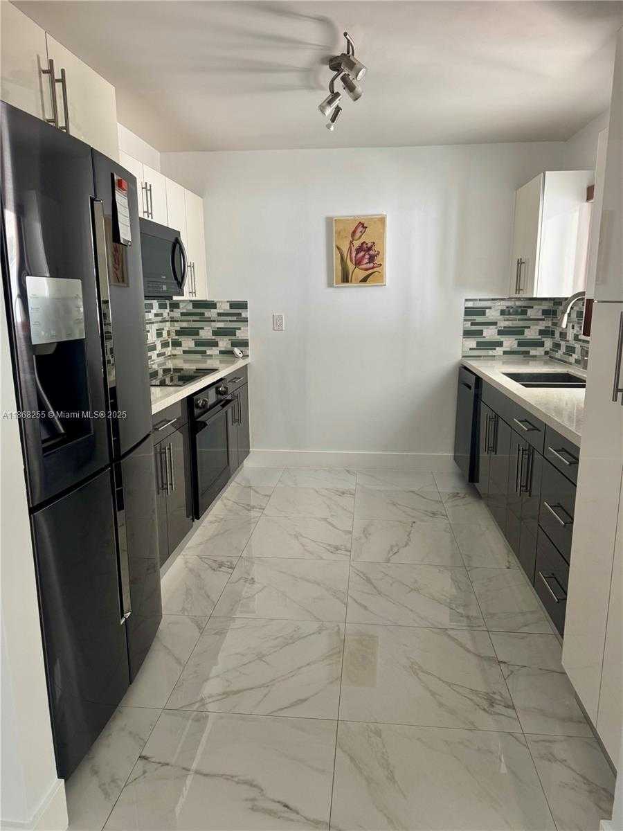 Small Image of 9635 HAITIAN DR, Cutler Bay Number 3