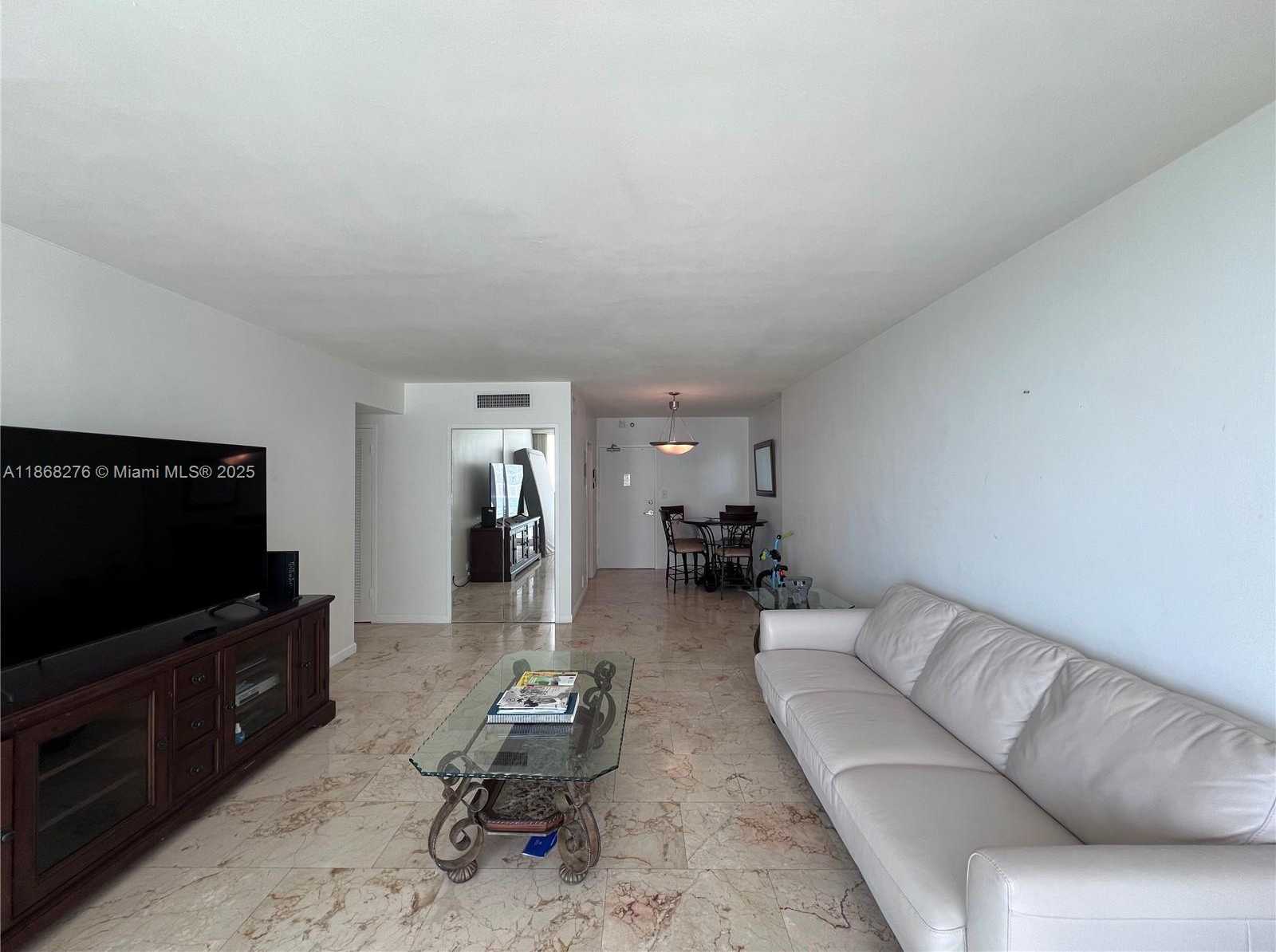 Small Image of 1000 WEST AVE #526, Miami Beach Number 3