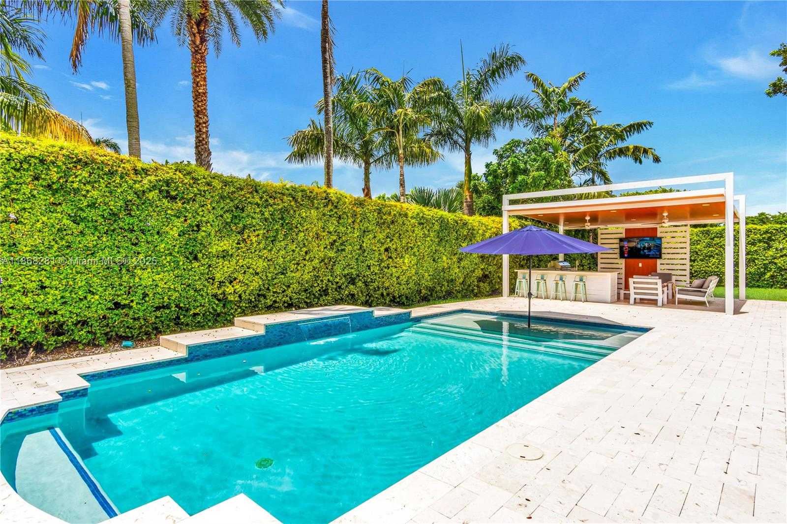 Small Image of 16550 SOUTH WEST 77TH CT, Palmetto Bay Number 2