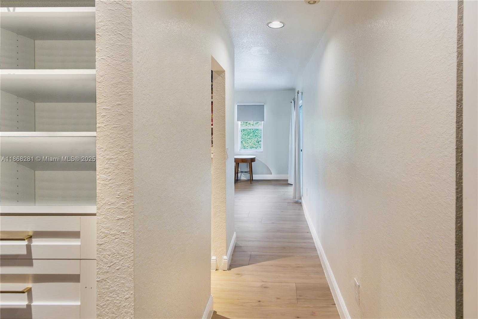 Small Image of 16550 SOUTH WEST 77TH CT, Palmetto Bay Number 26