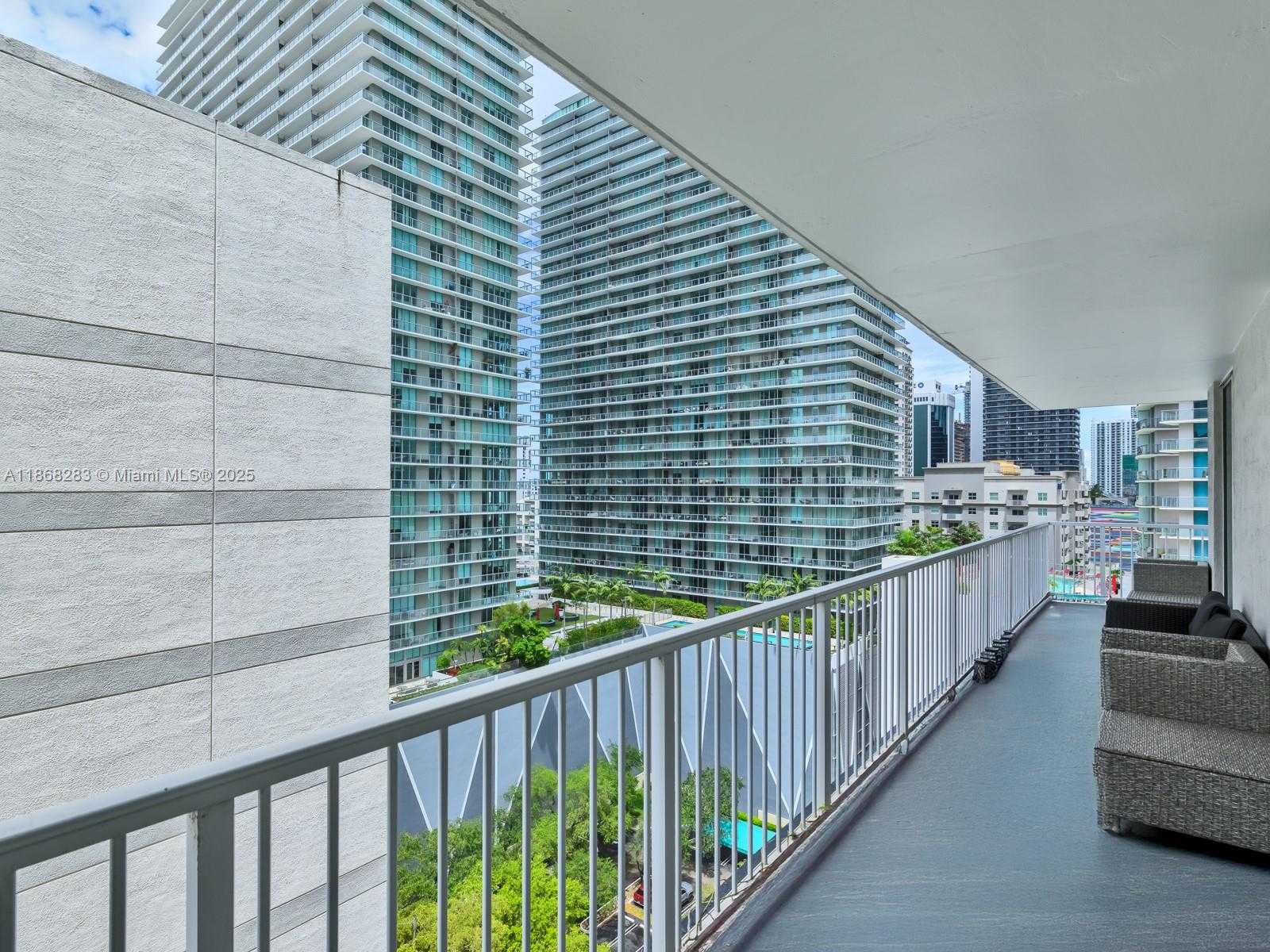 Small Image of 1250 NORTH MIAMI AVE #1315, Miami Number 25