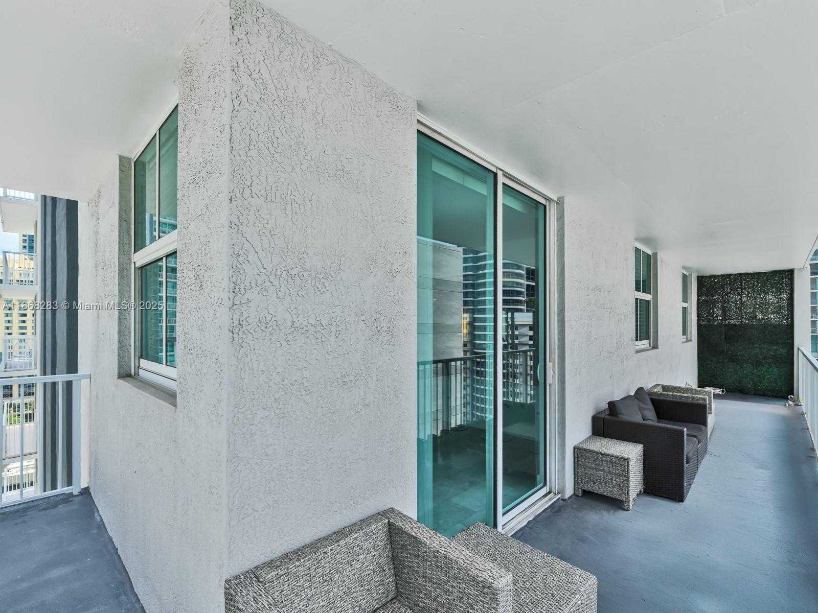 Small Image of 1250 NORTH MIAMI AVE #1315, Miami Number 27