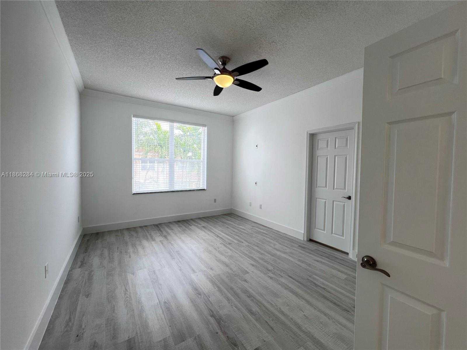 Small Image of 725 NORTH WEST 156TH AVE #725, Pembroke Pines Number 32