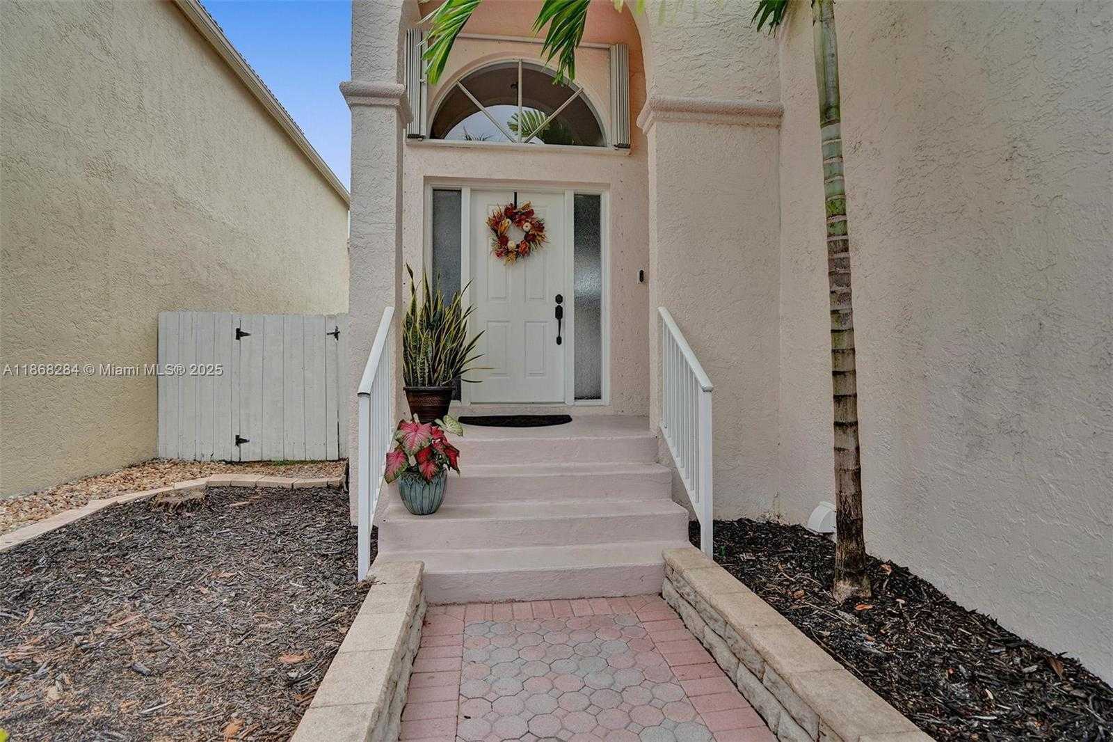 Small Image of 725 NORTH WEST 156TH AVE #725, Pembroke Pines Number 40