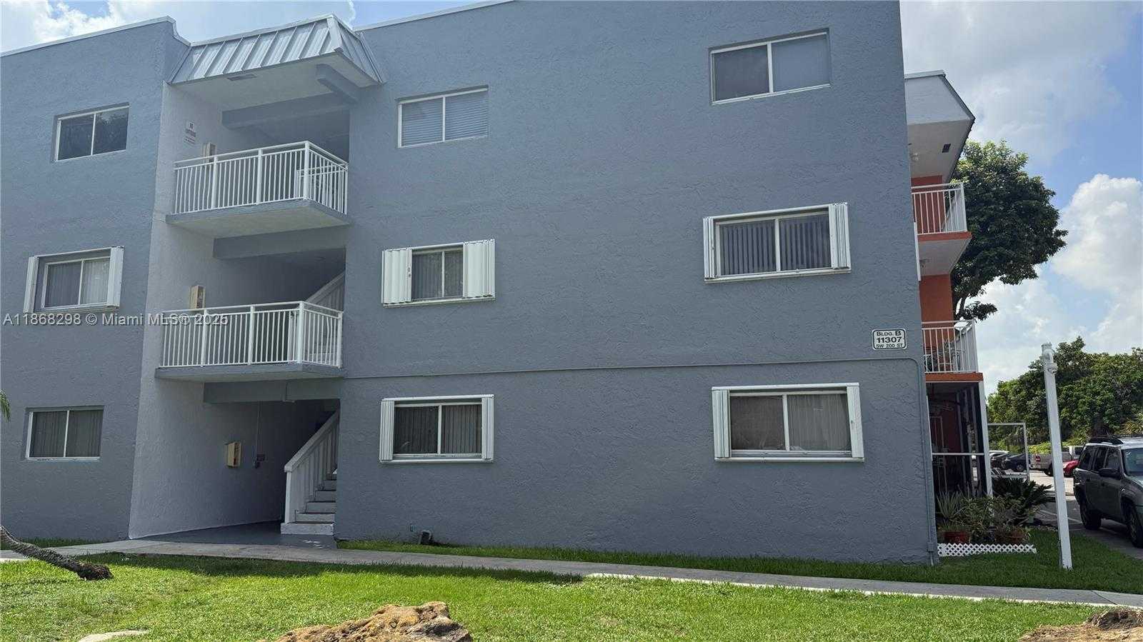 Small Image of 11307 SOUTH WEST 200TH ST #111-B, Miami Number 2