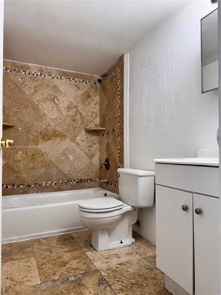 Small Image of 6115 NORTH WEST 186TH ST #203, Hialeah Number 14