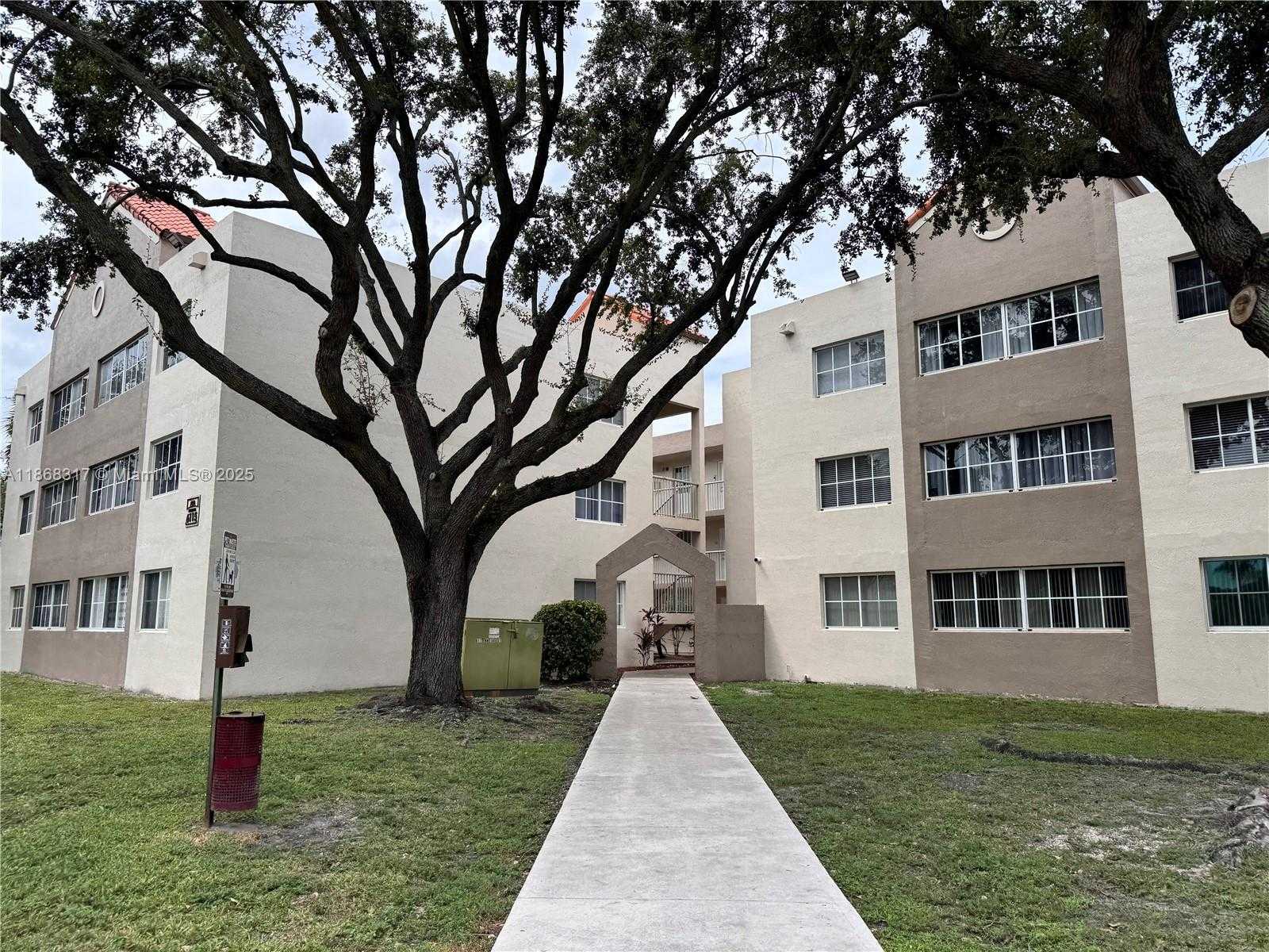 Small Image of 6115 NORTH WEST 186TH ST #203, Hialeah Number 2
