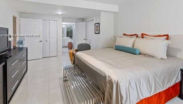 Small Image of 671 BILTMORE WAY #101, Coral Gables Number 10