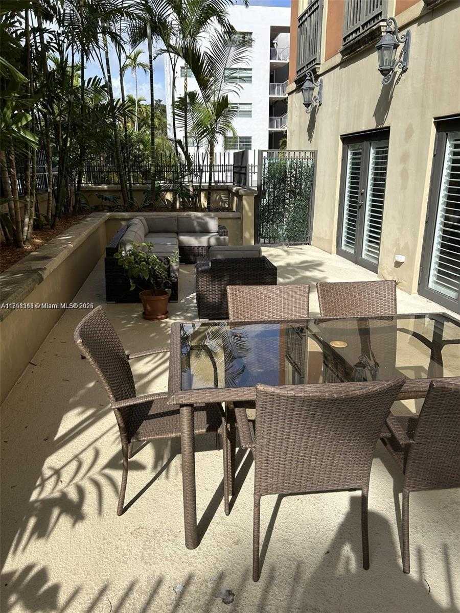 Small Image of 671 BILTMORE WAY #101, Coral Gables Number 16