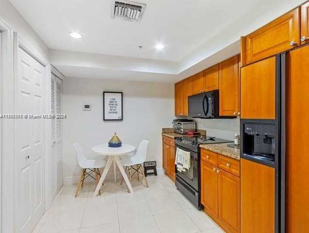 Small Image of 671 BILTMORE WAY #101, Coral Gables Number 7