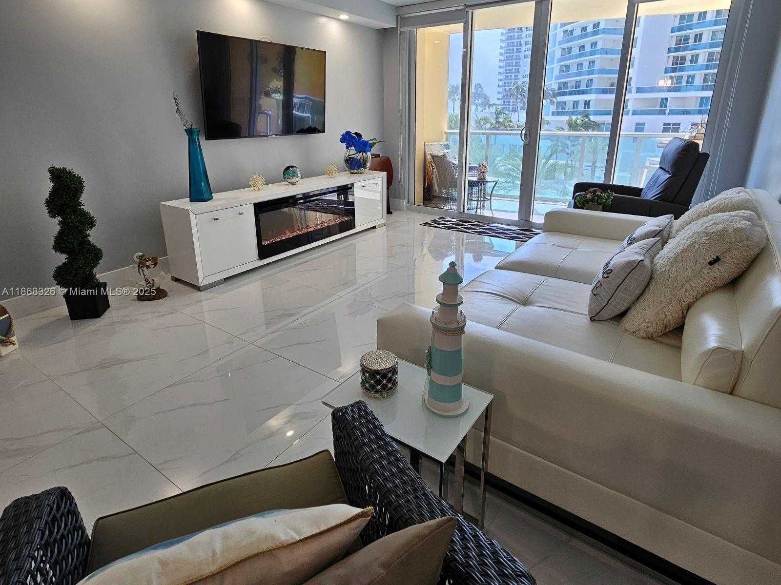 Small Image of 2501 SOUTH OCEAN DR #418, Hollywood Number 24