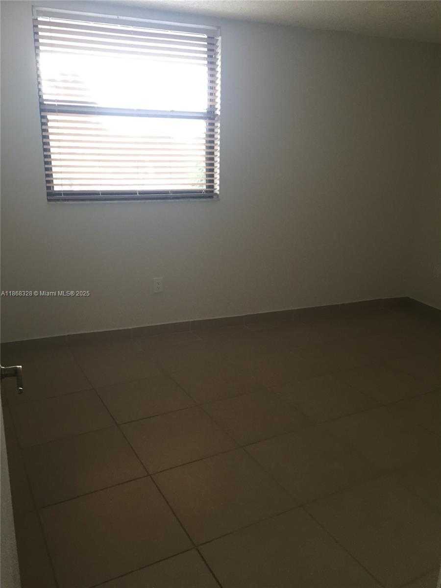 Small Image of 10288 NORTH WEST 9 ST CIR #206, Miami Number 11