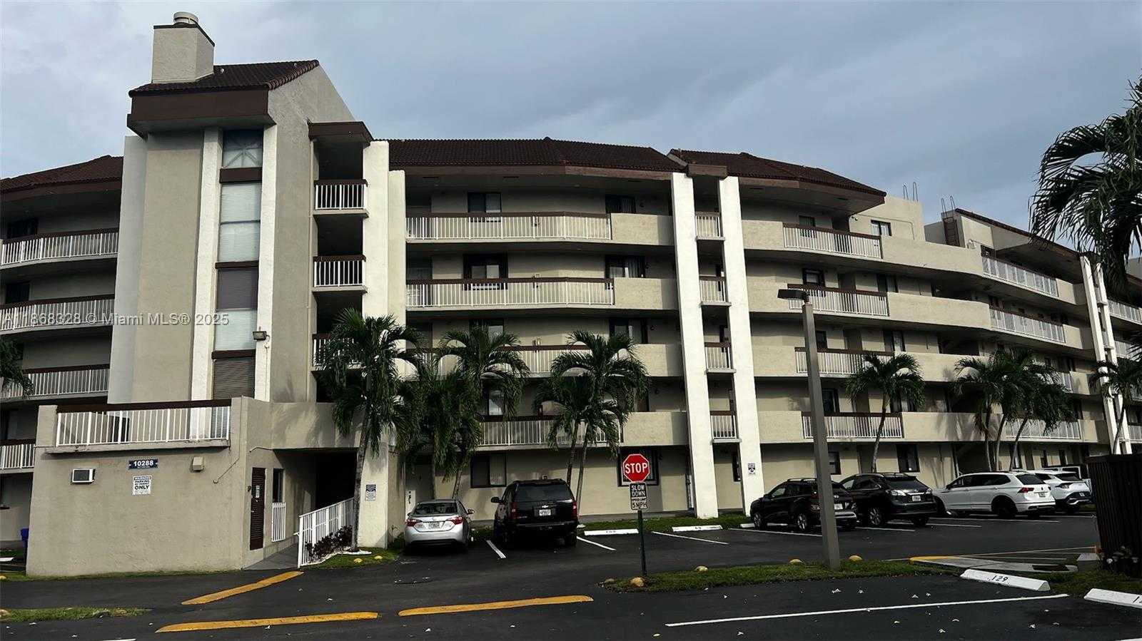 Small Image of 10288 NORTH WEST 9 ST CIR #206, Miami Number 26