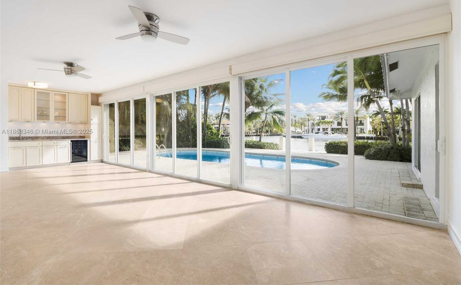 Small Image of 2000 SUNRISE KEY BLVD, Fort Lauderdale Number 3