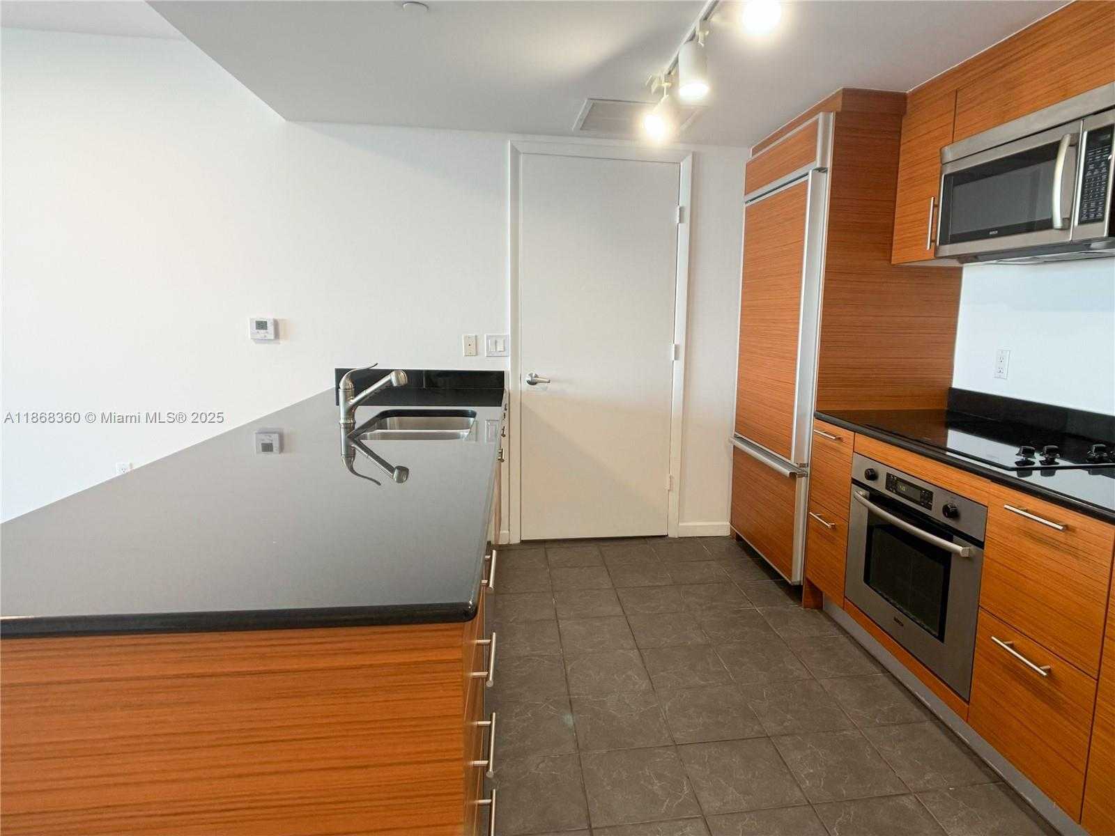 Small Image of 50 BISCAYNE BLVD #3104, Miami Number 11