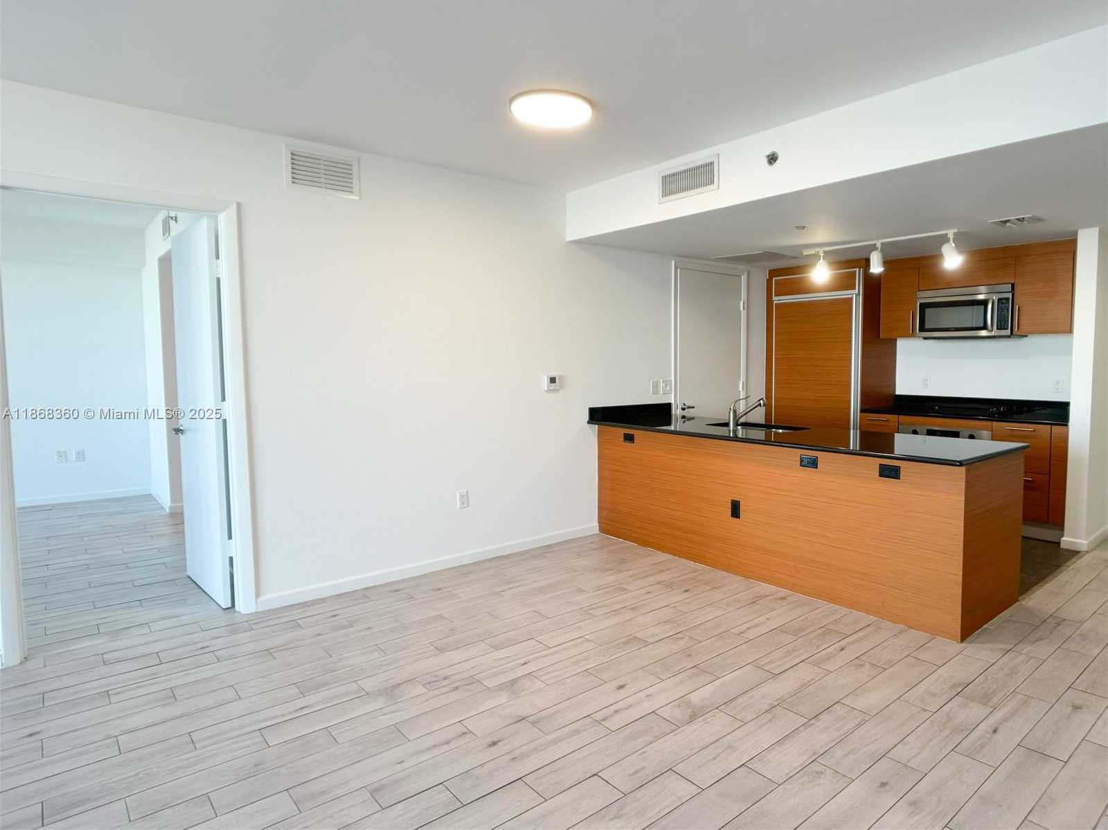 Small Image of 50 BISCAYNE BLVD #3104, Miami Number 18