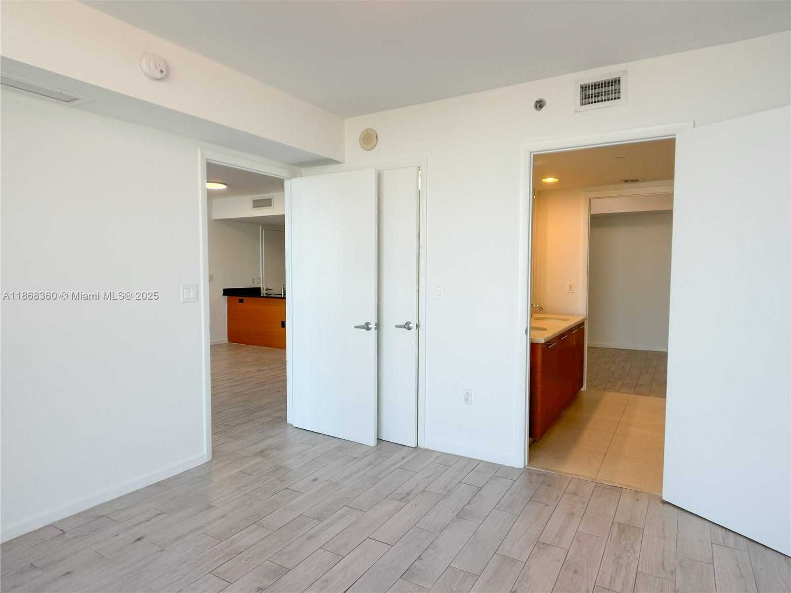 Small Image of 50 BISCAYNE BLVD #3104, Miami Number 31