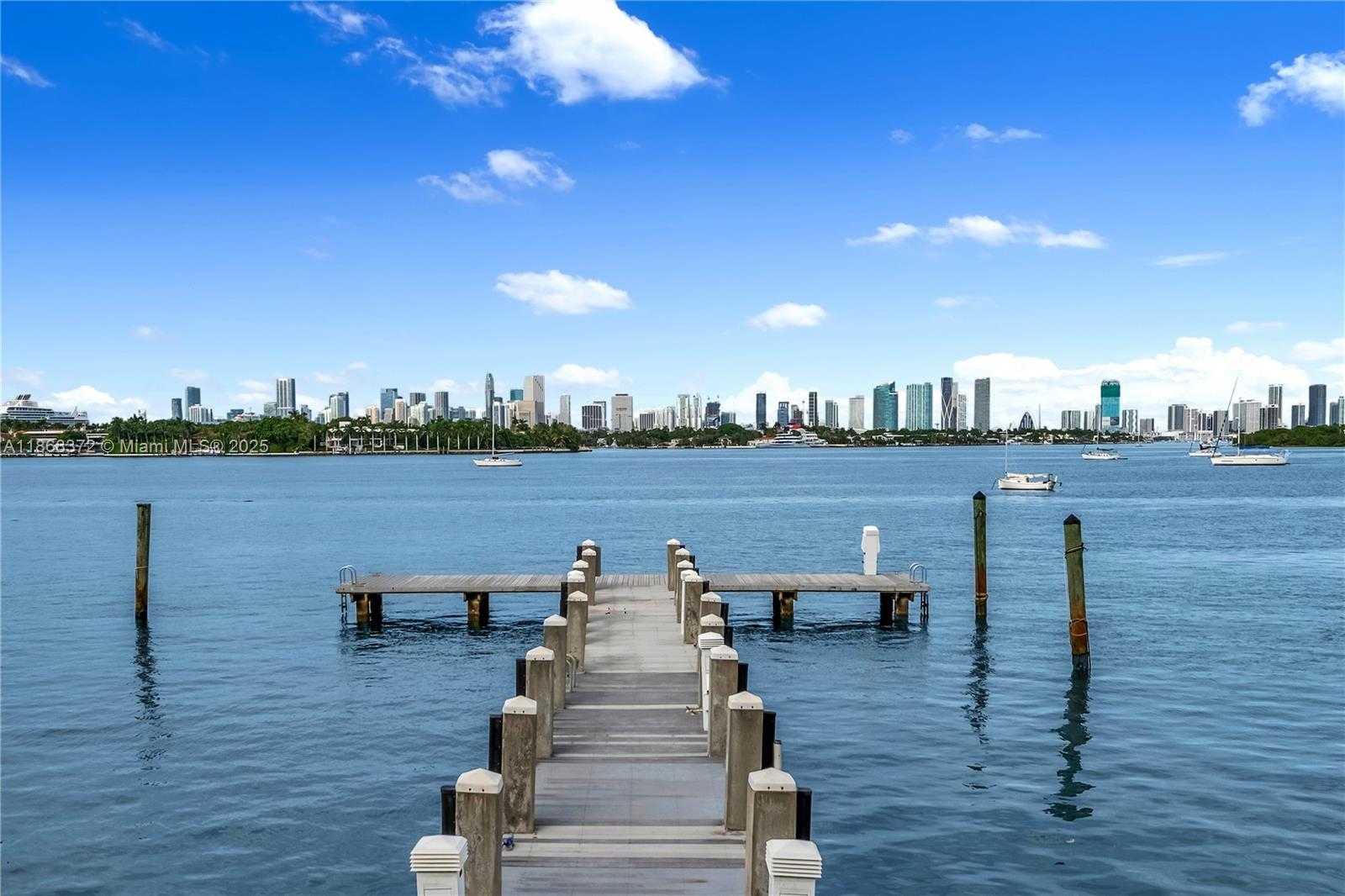 Small Image of 1200 WEST AVE #PH28, Miami Beach Number 23